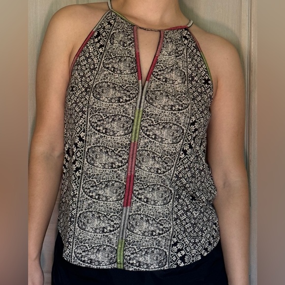 Halter top with black & white pattern - Picture 2 of 8